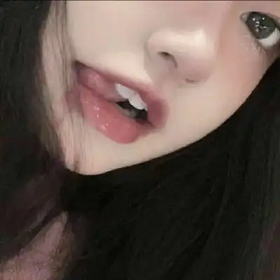 江知遇真人女头溢出来的爱像水女生头像我要个性网
