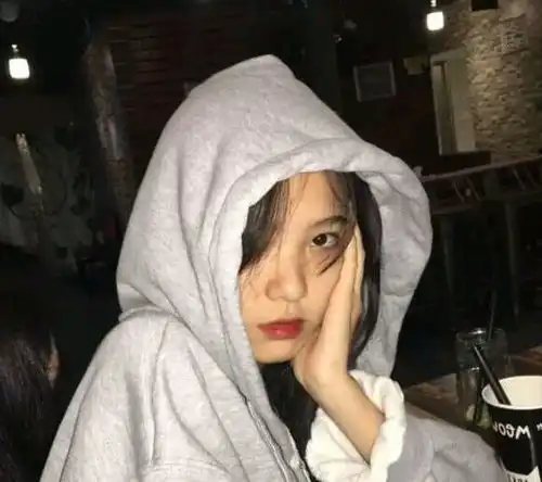 女生白带过多,谨记这3点,远离裤子易湿的囧境
