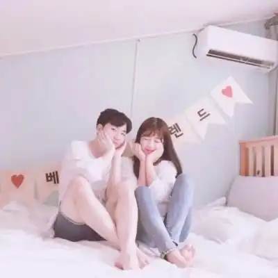 我月薪3万,不给女友买名牌包包,难道只能沦为单身狗
