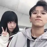 qq头像两个人一张的一张图两个人的qq头像
