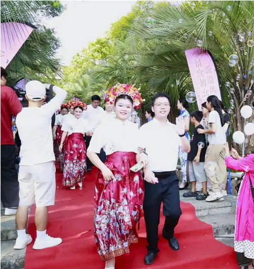 七夕恰逢周末这些与牛郎织女有关的景区浪漫值爆棚
