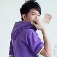 求qq情侣头像

