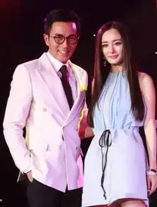 盛夏晚晴天杨幂刘恺威恋情甜蜜秀恩爱
