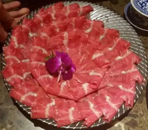 天天排队的小龙坎老火锅江门店
