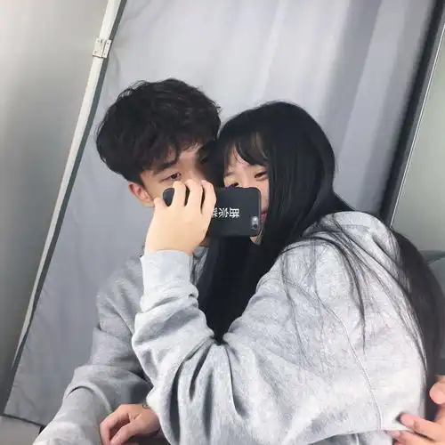 情侣头像是你填补我内心的空白

