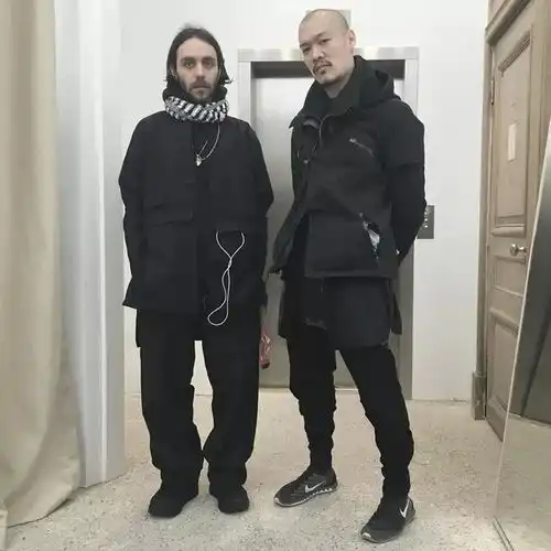 与耐克阿迪联名的主理人这么多,看下来还是冠希最会穿
