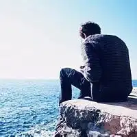 一个男生用自己看海头像微信头像图片大全
