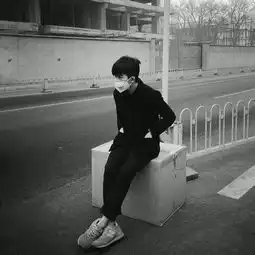 不太明显的情侣头像
