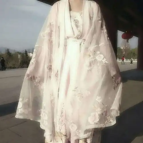唯美意境古风汉服女生头像但愿微信头像我要个性网
