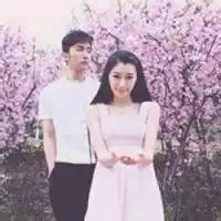 求小清新情侣头像,最好学生用的
