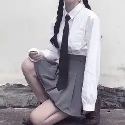 分手伤感头像女生孤独2019一个人情绪的尽头是沉默

