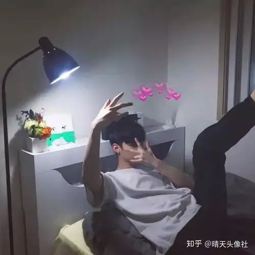 优质男生头像,有人喜欢你,只敢偷偷用余光看你
