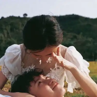 能使感情迅速升温的情侣聊天话题
