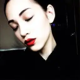 权志龙你这个小妖精是什麽梗揭秘权志龙与水原希子4年恋情
