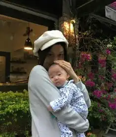 陈建州七夕借花献佛给范范的礼物是别人送的
