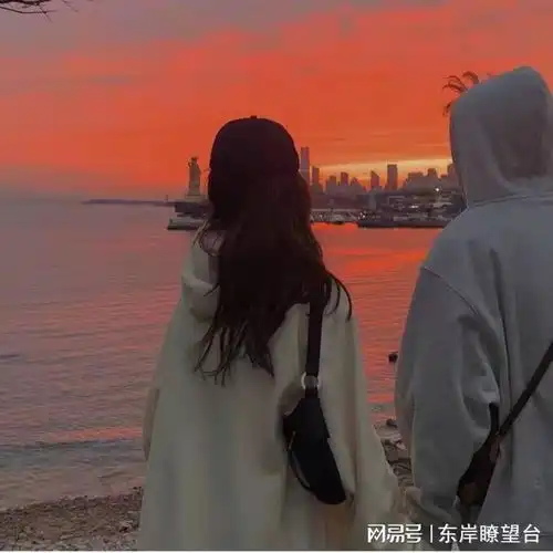 她在医院小产,发现了重婚的丈夫
