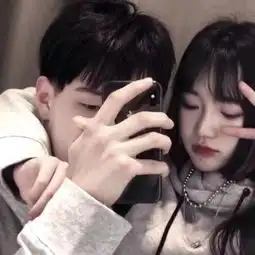 抖音情侣头像高调秀恩爱一对灵丹妙药不如你的微笑
