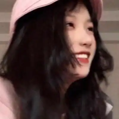 女头
