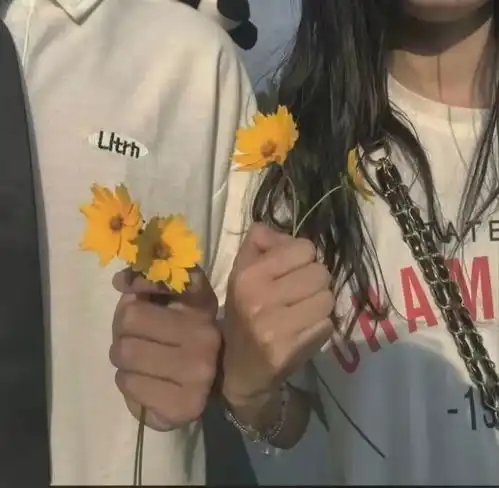 和对象官宣的超甜文案
