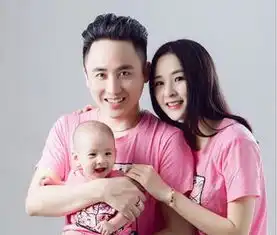 快手最受欢迎8对情侣散打夫妇第八,牌伊仅第二,第一最恩爱
