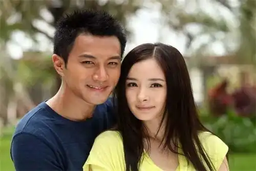 情侣接吻时,男人的手放哪几个地方,是不想失去你
