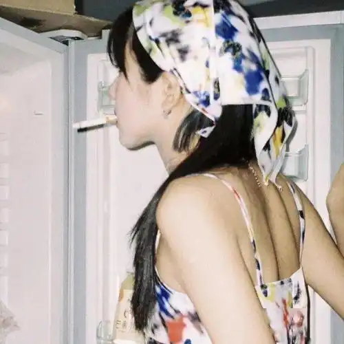 头像背景丨永远快乐浪漫不死
