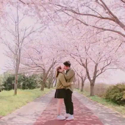 适合00后学生用的情侣头像,qq个性校服情侣头像一男一女
