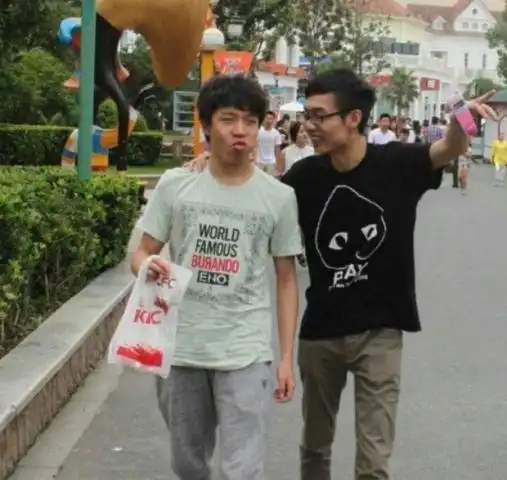 uzi复出后连胜4局,对战fpx完美压制lwx,八分钟压制30刀成亮点
