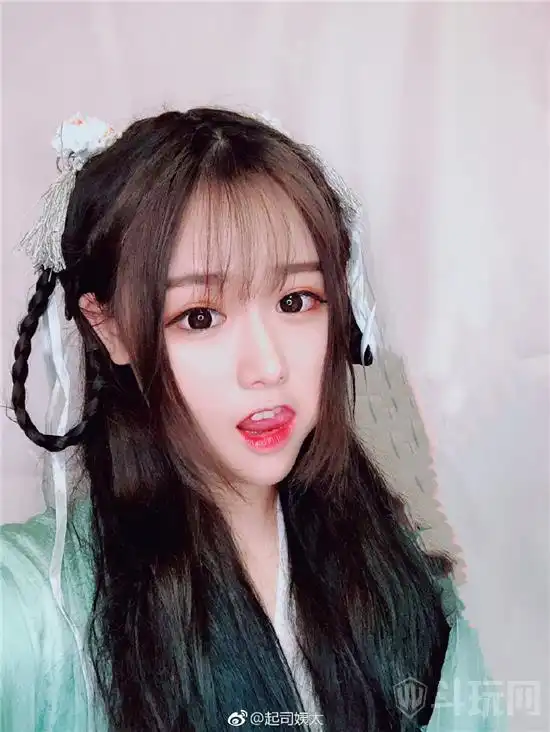 起司姨太真名叫什么抖音起司姨太小时候的图片素颜照曝光
