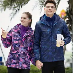 2018新款时尚潮流户外登山三合一两件套防水男女情侣冲锋衣
