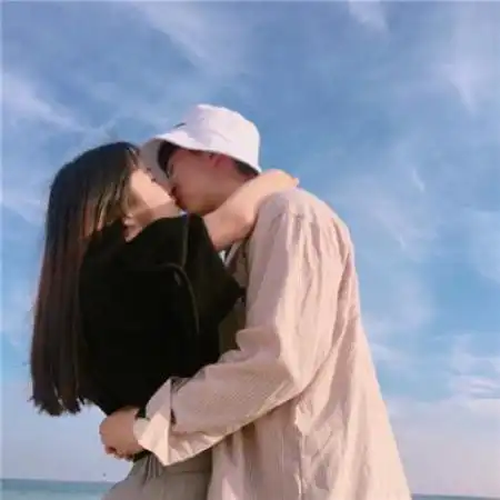 情侣头像男左女右男神女神么么哒
