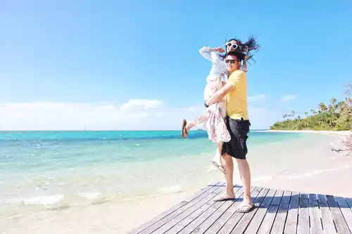 情侣两人旅行拍照旅拍自拍的小技巧有哪些
