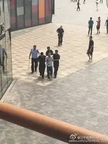男子在三里屯持刀扎伤一男一女女子不治身亡
