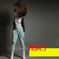 qq头像你爱不爱我爱久见人心情侣吻
