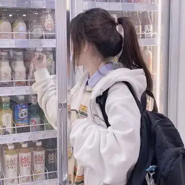 ins女生头像
