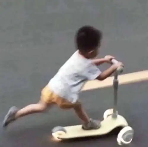 情侣头像小朋友版本
