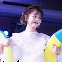 浪花一朵朵谭松韵头像
