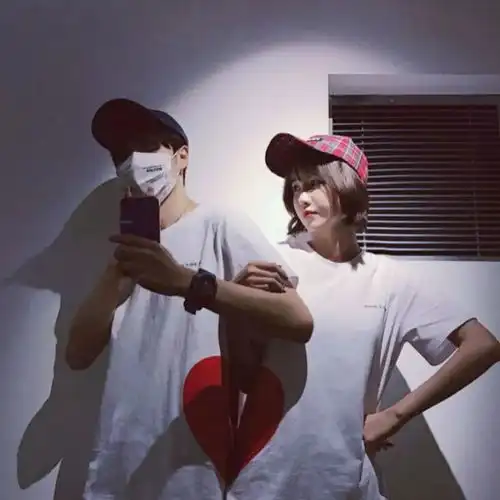 情侣头像一男一女
