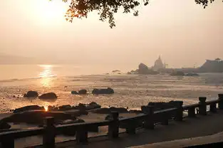 厦门,鼓浪屿早晨海边朝阳风光
