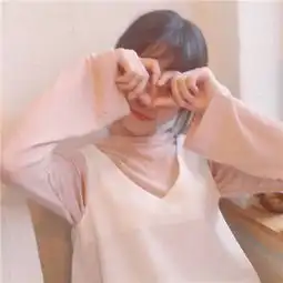 2018女生超可爱搞怪头像当初的告白只是自欺欺人而已
