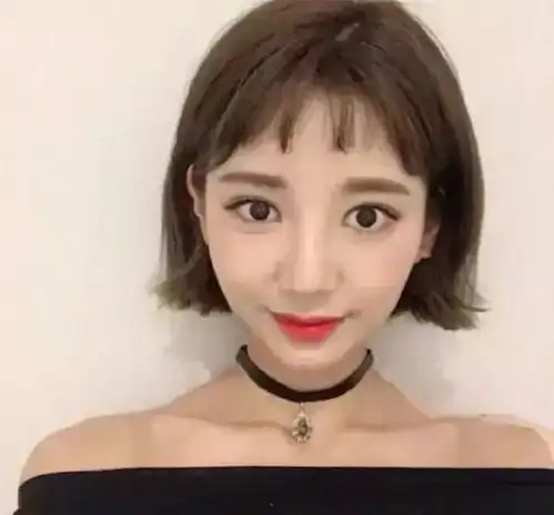 一夜之间,身边的女生都换了这几款短发,火了火了
