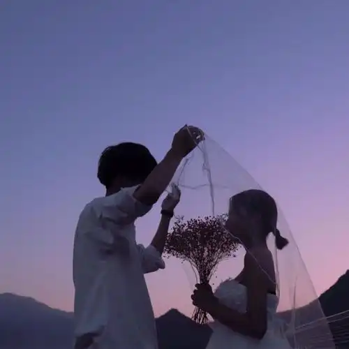 爱,不要躲藏只有这样,你才能得到你想要的爱女人男人爱情
