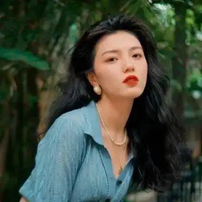 头像适合熬夜时发的可爱憨憨文案
