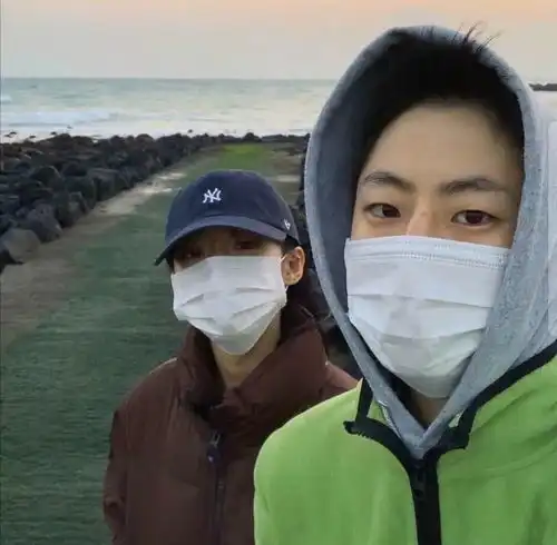 快来康康这几组情侣头像
