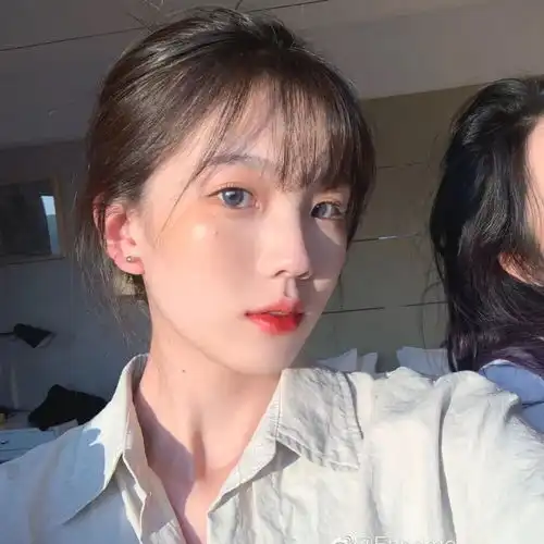 ins真人闺蜜头像要一起从青春走到衰老
