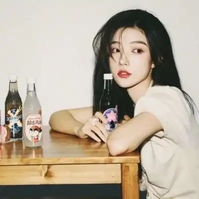 高级感满满的微信头像

