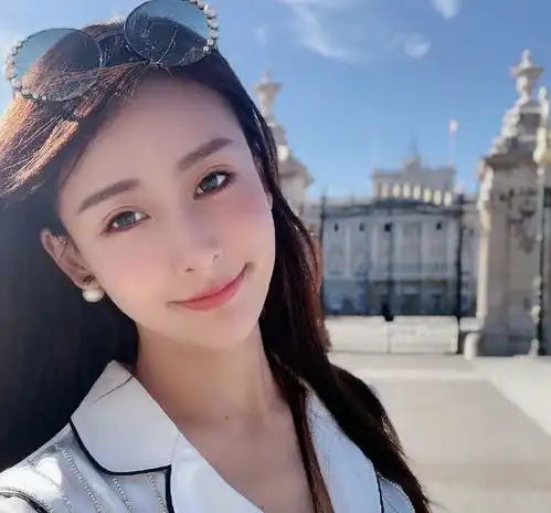 曾自曝把安全裤送给导演,被王思聪撕成18线,如今混成这幅模样
