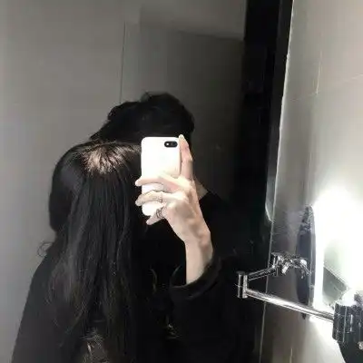 想不动声色,成为你的遥不可及.情侣头像我要个性网
