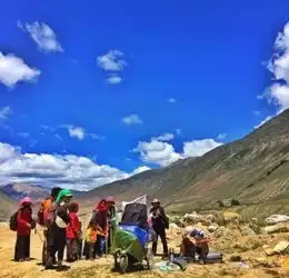 这对90后情侣做了一件让人纷纷点赞的事
