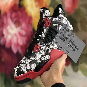 为什么耐克比阿迪达斯有名气
